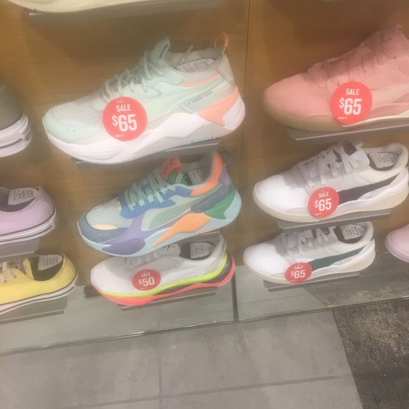 Shoes - Picture 3 of 8